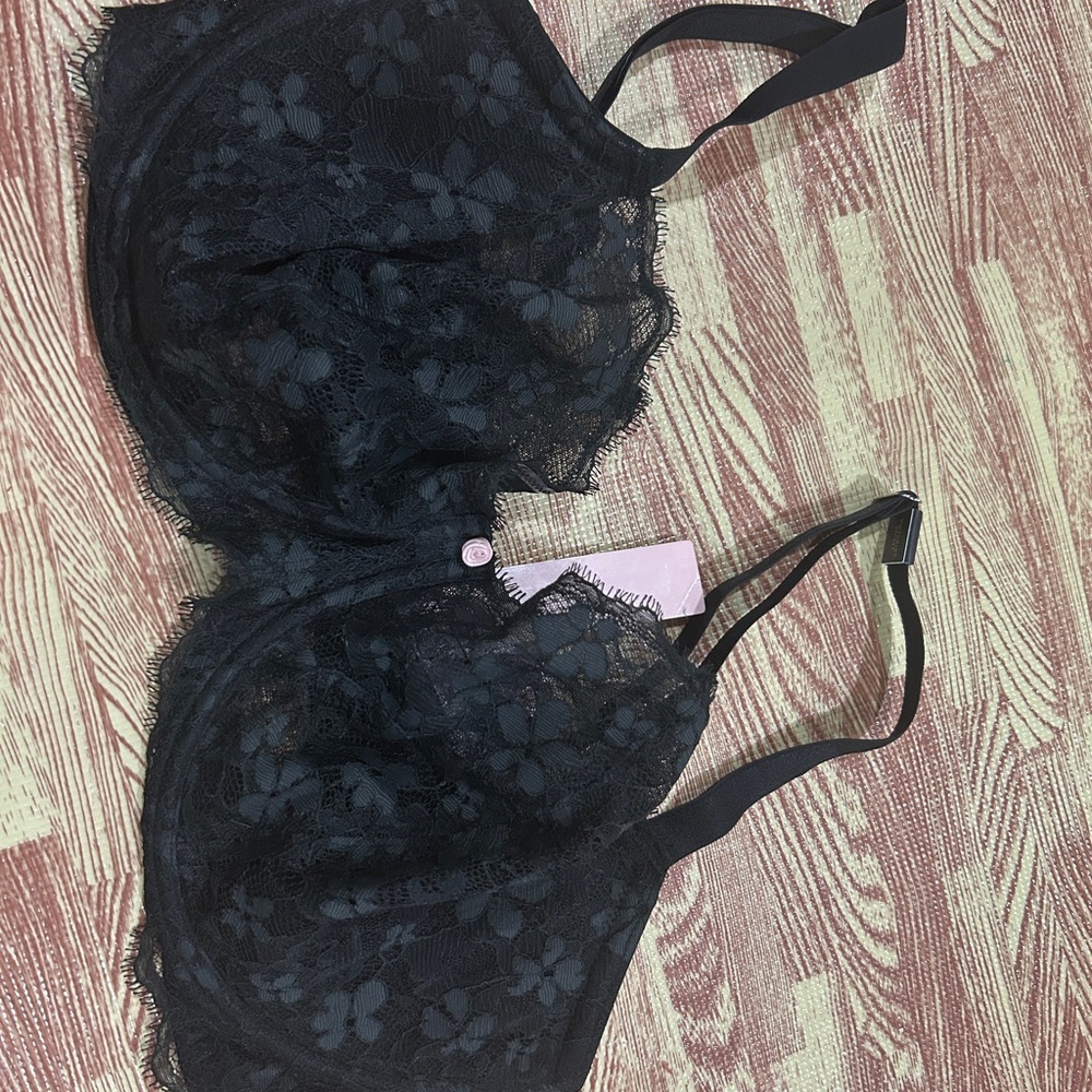 Victoria Secret Dream Angels Push-Up Bra Without Padding